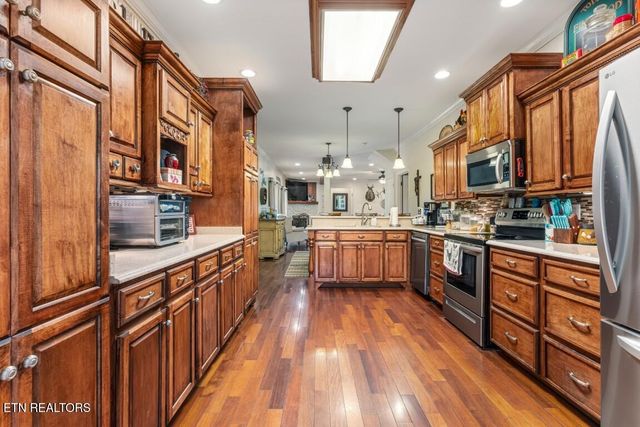 124 County Road 619, Etowah, TN 37331