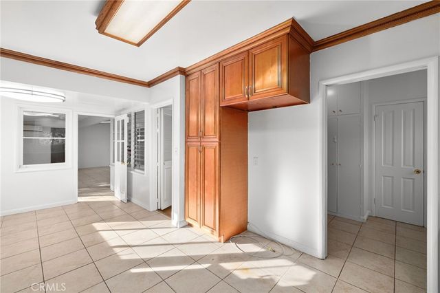 2976 Lombardy Rd, Pasadena, CA 91107