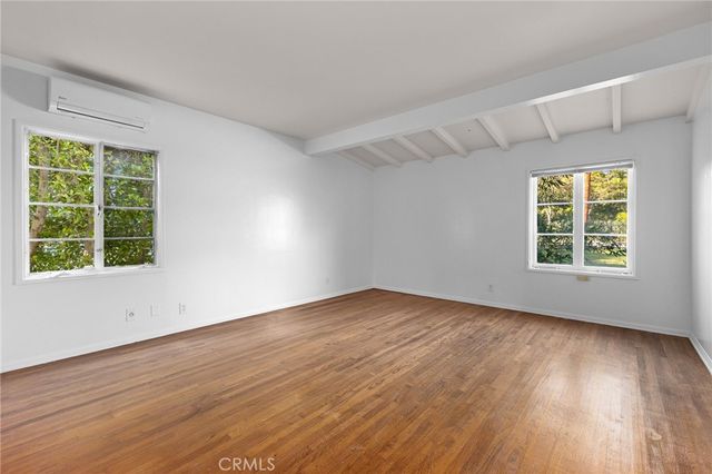 2976 Lombardy Rd, Pasadena, CA 91107