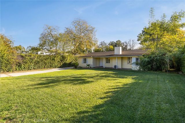 2976 Lombardy Rd, Pasadena, CA 91107