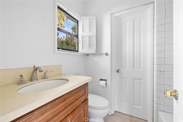 2976 Lombardy Rd, Pasadena, CA 91107