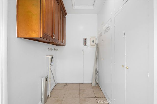 2976 Lombardy Rd, Pasadena, CA 91107