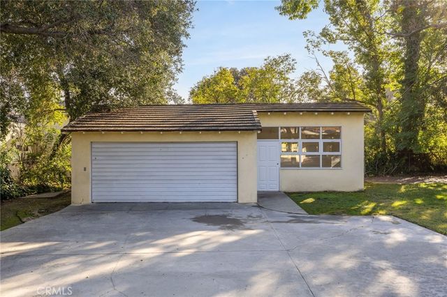 2976 Lombardy Rd, Pasadena, CA 91107