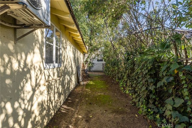 2976 Lombardy Rd, Pasadena, CA 91107