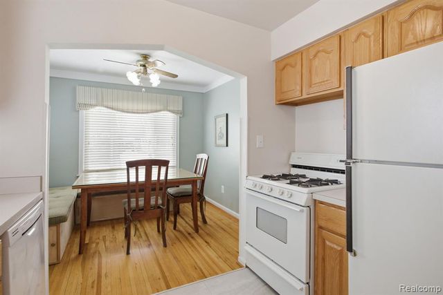 20728 Carlysle Street, Dearborn, MI 48124