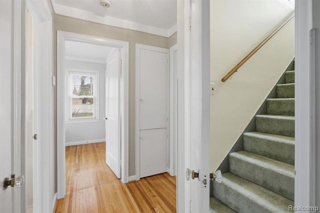 20728 Carlysle Street, Dearborn, MI 48124