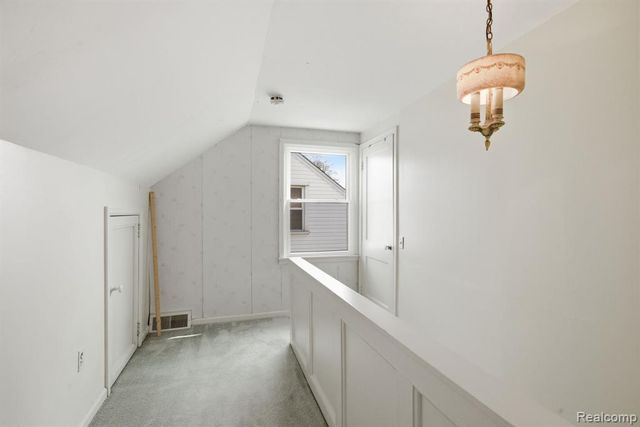 20728 Carlysle Street, Dearborn, MI 48124