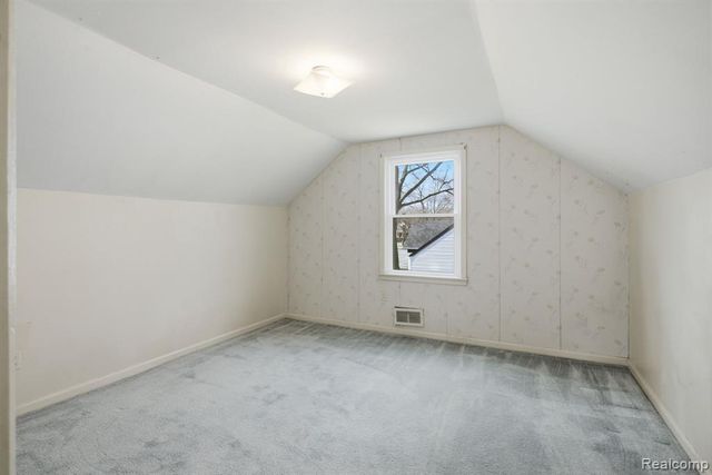 20728 Carlysle Street, Dearborn, MI 48124