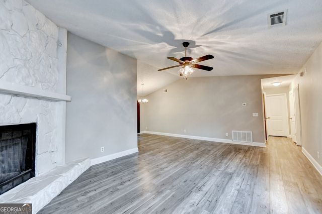 1460 Brays Mill Trace, Lawrenceville, GA 30044