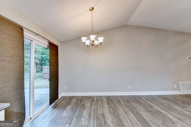 1460 Brays Mill Trace, Lawrenceville, GA 30044