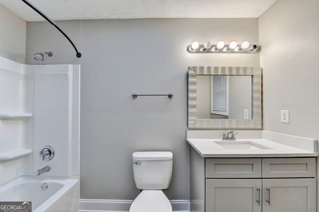 1460 Brays Mill Trace, Lawrenceville, GA 30044