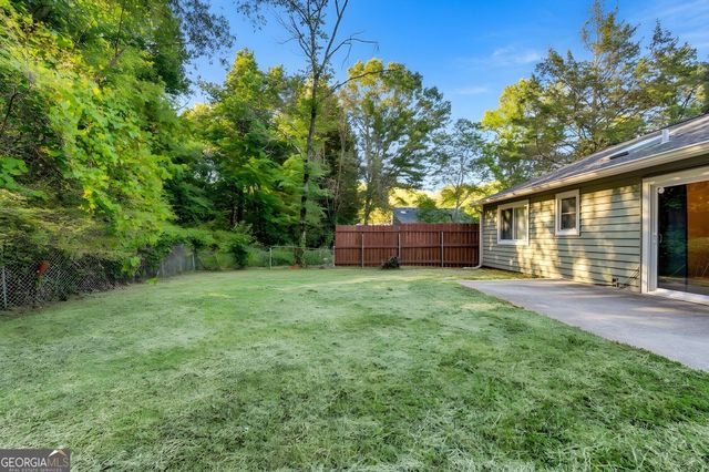 1460 Brays Mill Trace, Lawrenceville, GA 30044