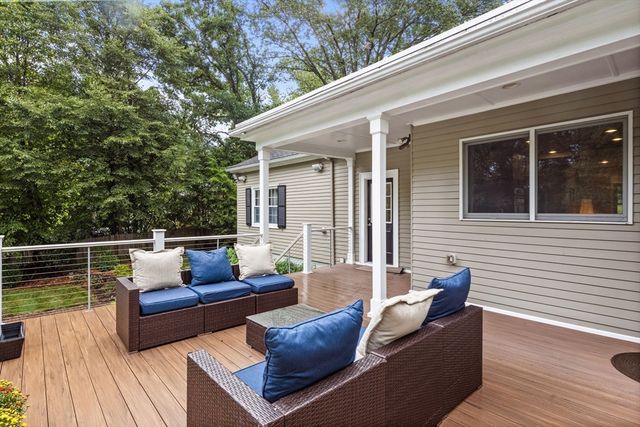 204 Chestnut St, Andover, MA 01810