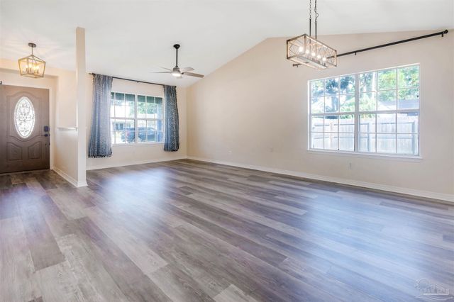 1356 Sterling Point Dr, Gulf Breeze, FL 32563