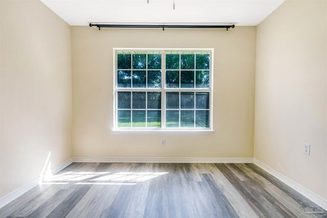 1356 Sterling Point Dr, Gulf Breeze, FL 32563