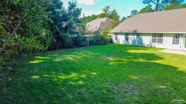 1356 Sterling Point Dr, Gulf Breeze, FL 32563