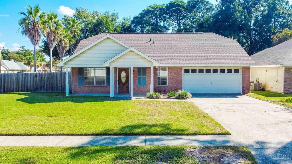 1356 Sterling Point Dr, Gulf Breeze, FL 32563