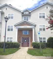 10738 Hill Point Court, Charlotte, NC 28262