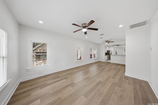 1239 KAYTON AVE, San Antonio, TX 78210