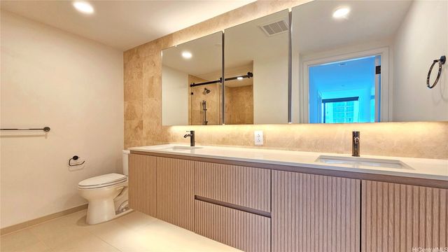 333 Ward Avenue 3504, Honolulu, HI 96814
