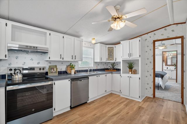 4434 Wildwood Circle, Granbury, TX 76049
