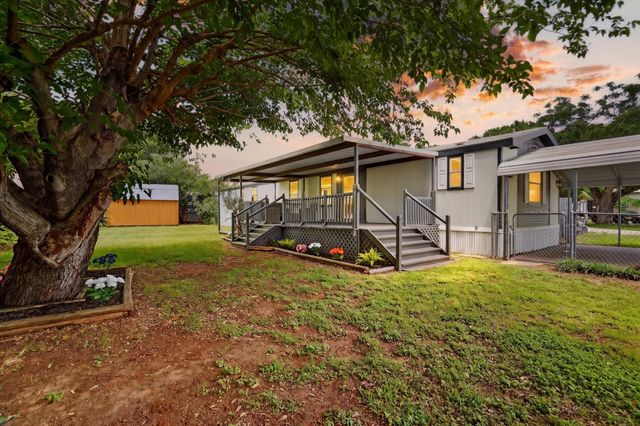 4434 Wildwood Circle, Granbury, TX 76049