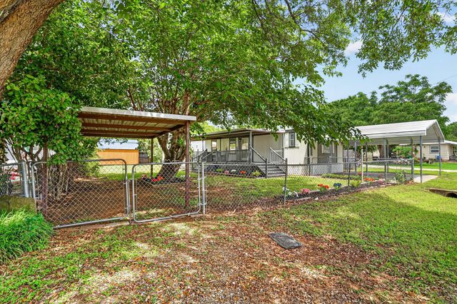4434 Wildwood Circle, Granbury, TX 76049