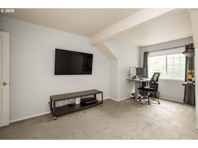 14762 Nw FAWNLILY Dr, Portland, OR 97229