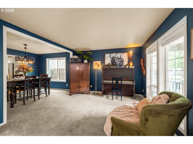 14762 Nw FAWNLILY Dr, Portland, OR 97229