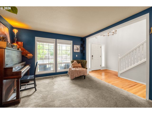 14762 Nw FAWNLILY Dr, Portland, OR 97229