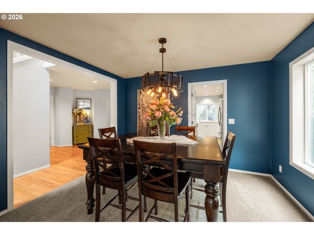 14762 Nw FAWNLILY Dr, Portland, OR 97229