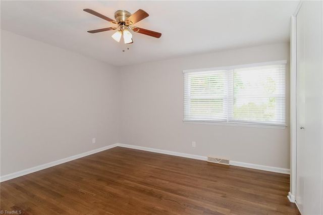 999 Nottingham Road, High Point, NC 27262