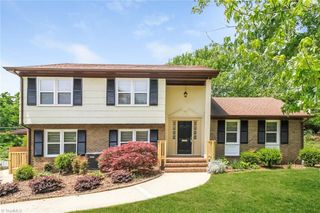 999 Nottingham Road, High Point, NC 27262