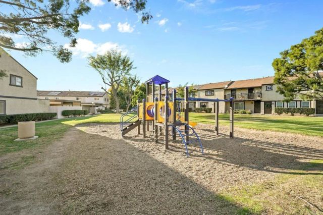 9543 Cottonwood Avenue A, Santee, CA 92071