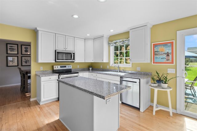 7236 Hampstead Lane, Portage, MI 49024