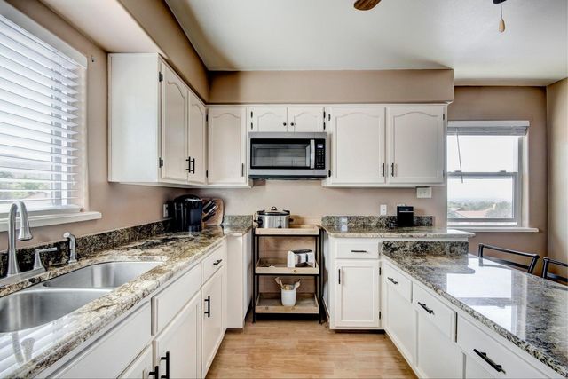13509 Pierce Arrow Road NE, Albuquerque, NM 87112