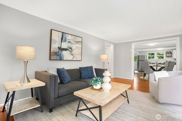 14841 88th Avenue NE, Kenmore, WA 98028