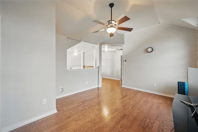 315 Hudson Falls Drive, Arlington, TX 76002