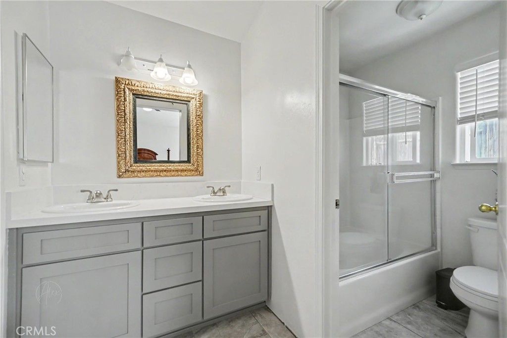 Image 19 of property listing at 8708 Rollingbay, Bakersfield, CA 93312