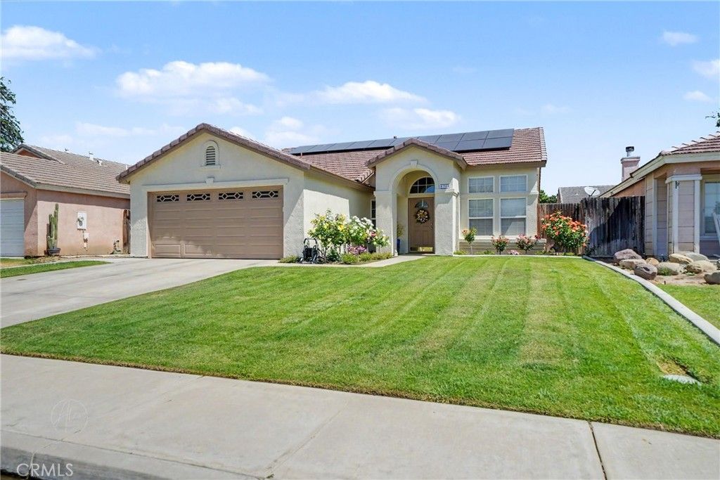 Image 2 of property listing at 8708 Rollingbay, Bakersfield, CA 93312