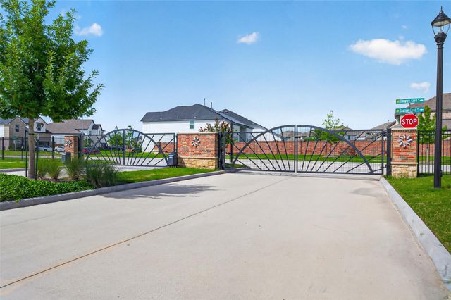 3180 Stingray Cove Drive, Katy, TX 77493