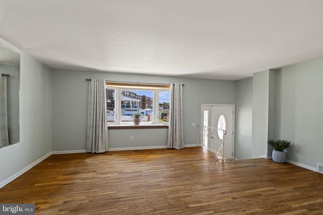 12126 RANIER RD, Philadelphia, PA 19154
