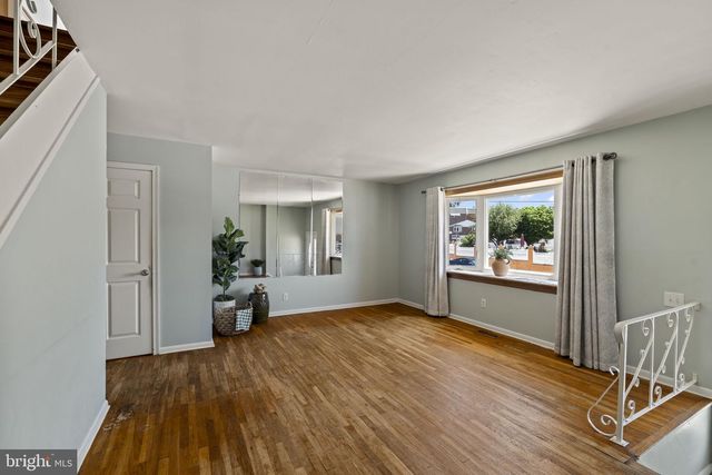 12126 RANIER RD, Philadelphia, PA 19154