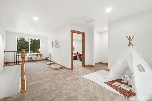 26181 276th Avenue SE, Ravensdale, WA 98051