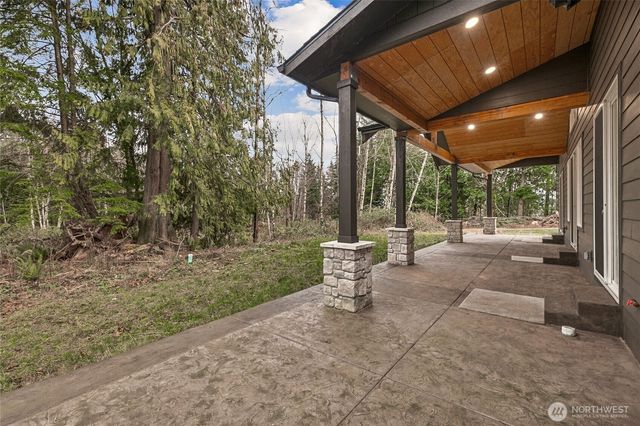 26181 276th Avenue SE, Ravensdale, WA 98051