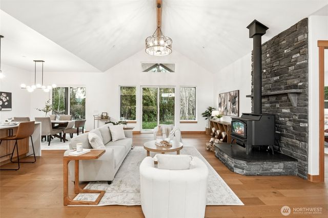 26181 276th Avenue SE, Ravensdale, WA 98051