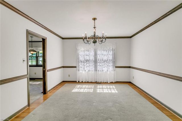 352 Wendwood DR, Newport News, VA 23602