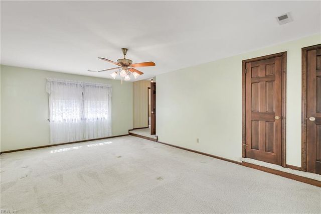 352 Wendwood DR, Newport News, VA 23602