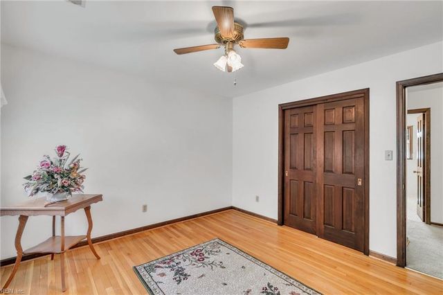 352 Wendwood DR, Newport News, VA 23602