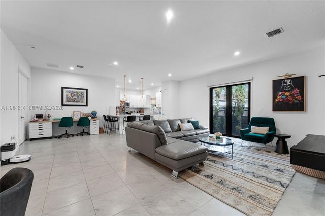 17805 SW 114th Ct 17805, Miami, FL 33157